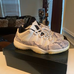 Jordan 11 snake skin
